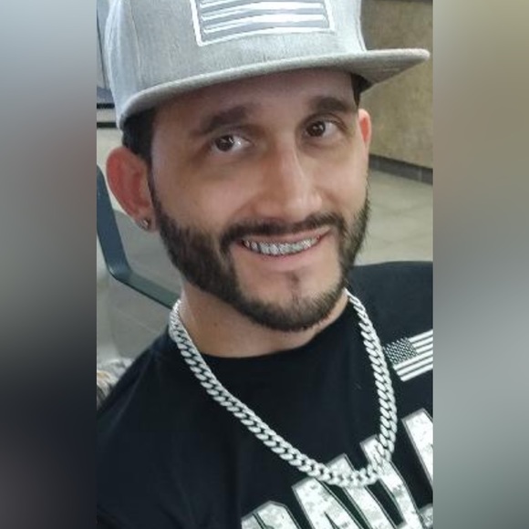 Meet your Posher, Samuel - Picture 4 of 5